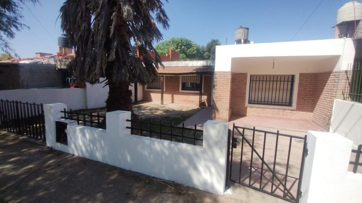 CASA UBICADA EN BARRIO AMPLIACION SAN FERNANDO CORDOBA CAPITAL