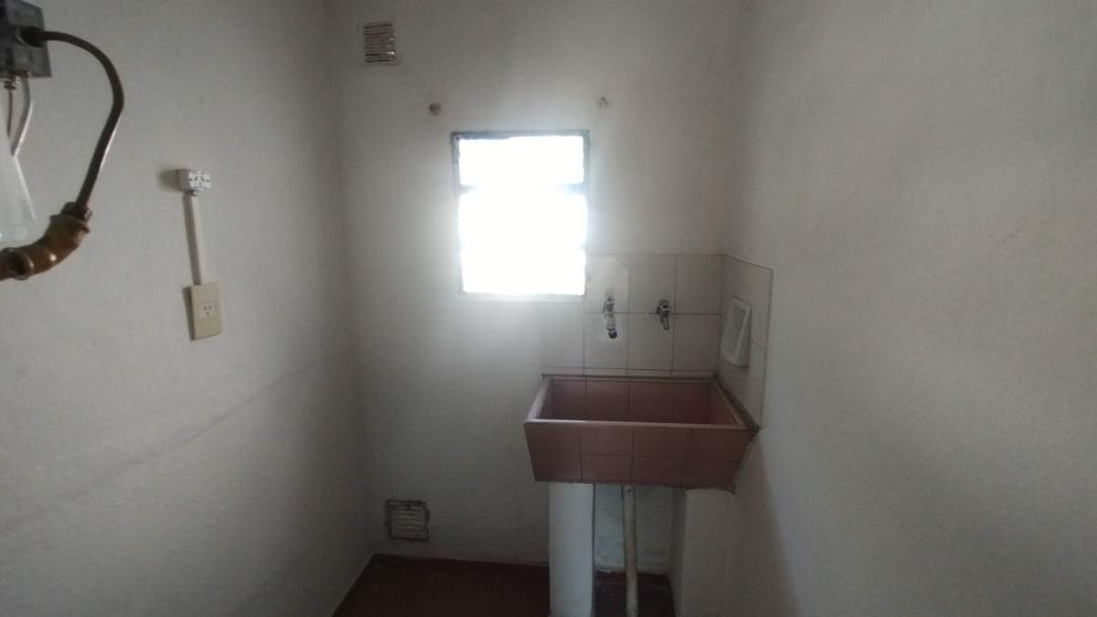 CASA UBICADA EN BARRIO AMPLIACION SAN FERNANDO CORDOBA CAPITAL