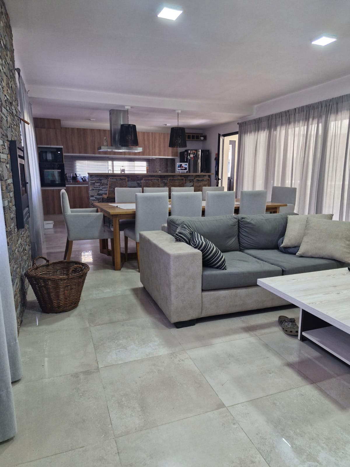 VENTA CASA 4 DORMITORIOS VILLA ALLENDE LOMAS APTA CREDITO