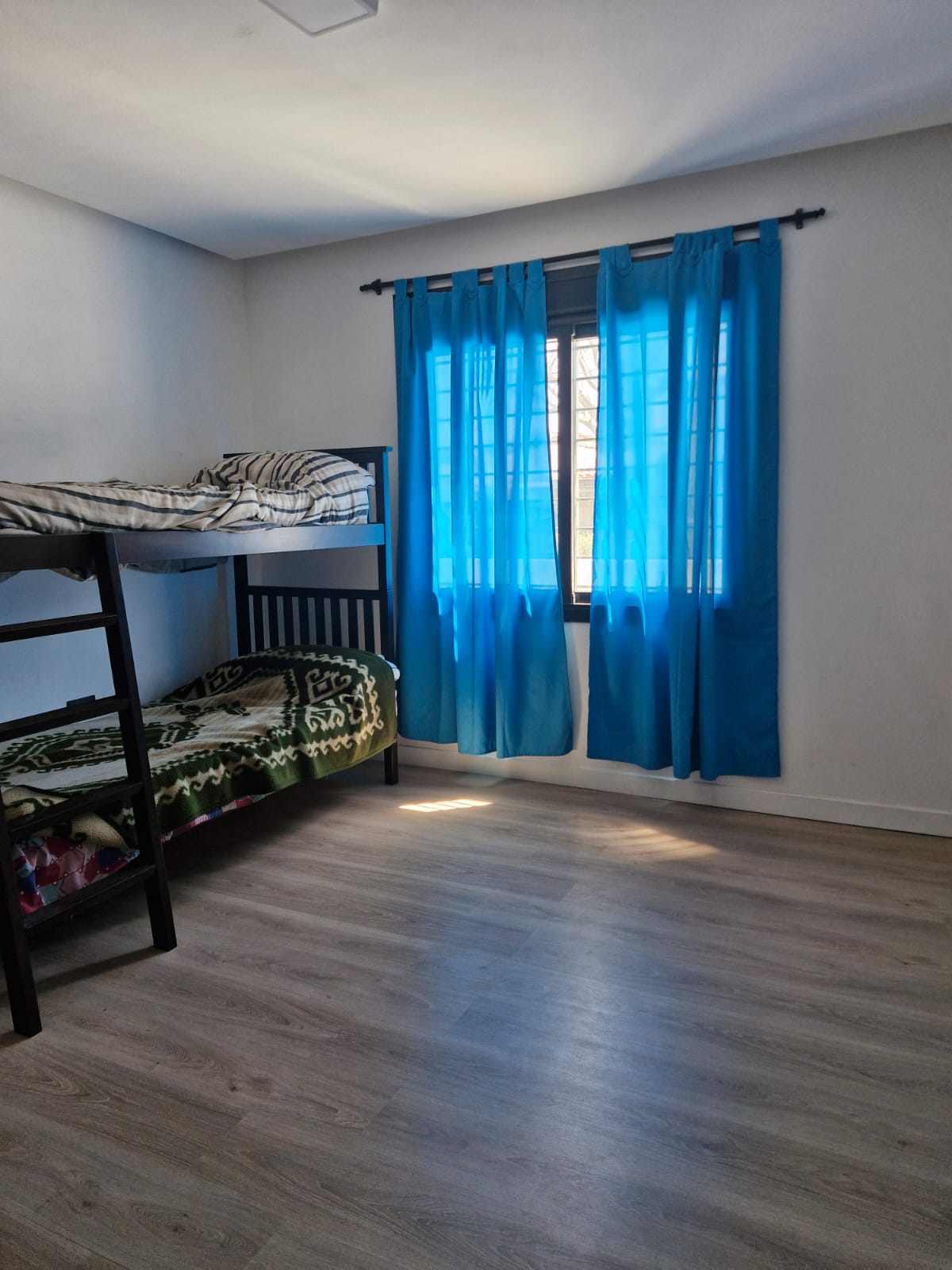 VENTA CASA 4 DORMITORIOS VILLA ALLENDE LOMAS APTA CREDITO