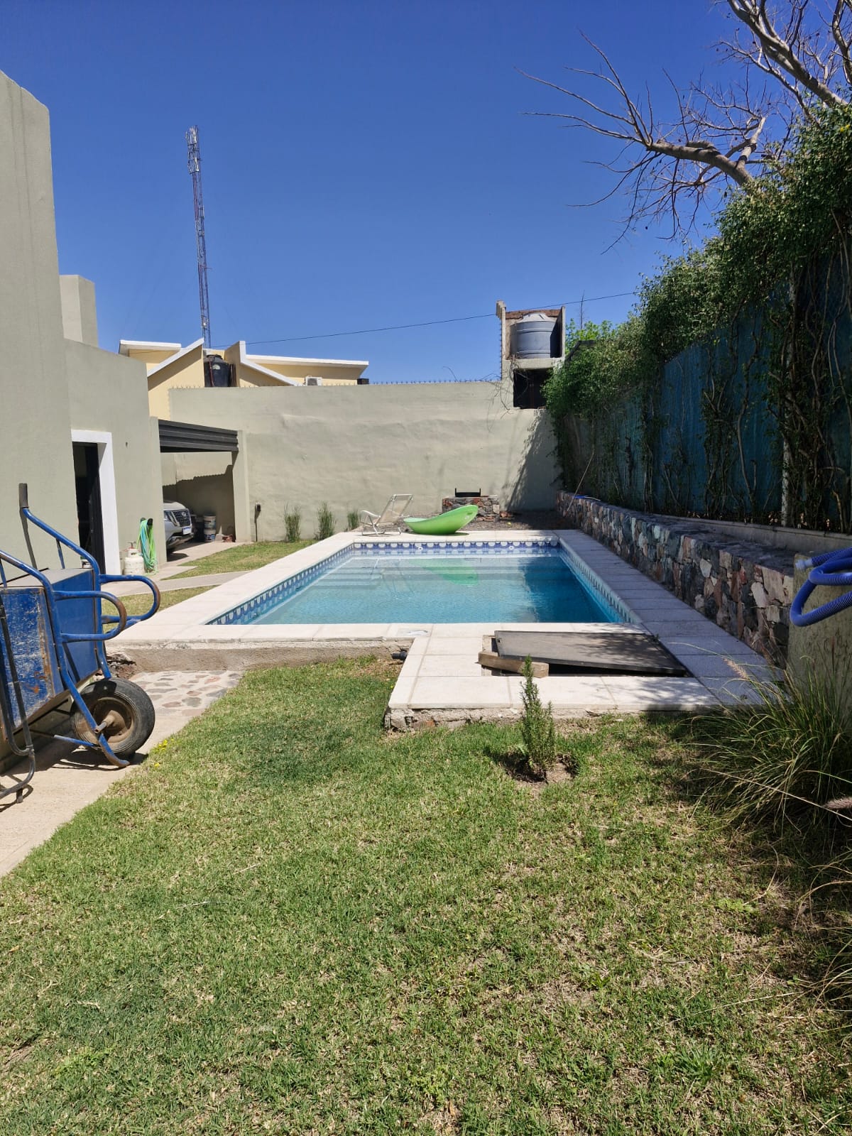 VENTA CASA 4 DORMITORIOS VILLA ALLENDE LOMAS APTA CREDITO