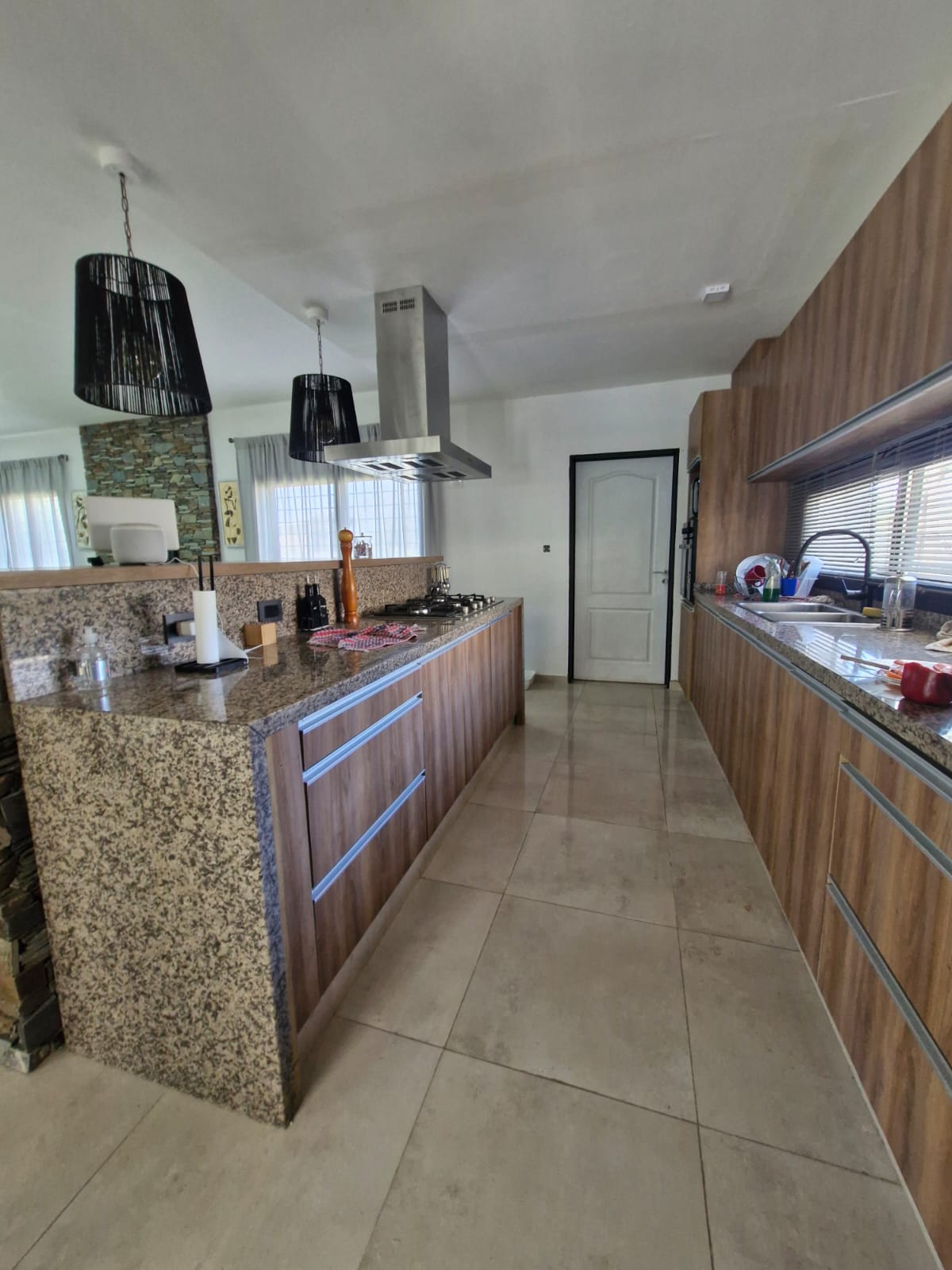 VENTA CASA 4 DORMITORIOS VILLA ALLENDE LOMAS APTA CREDITO