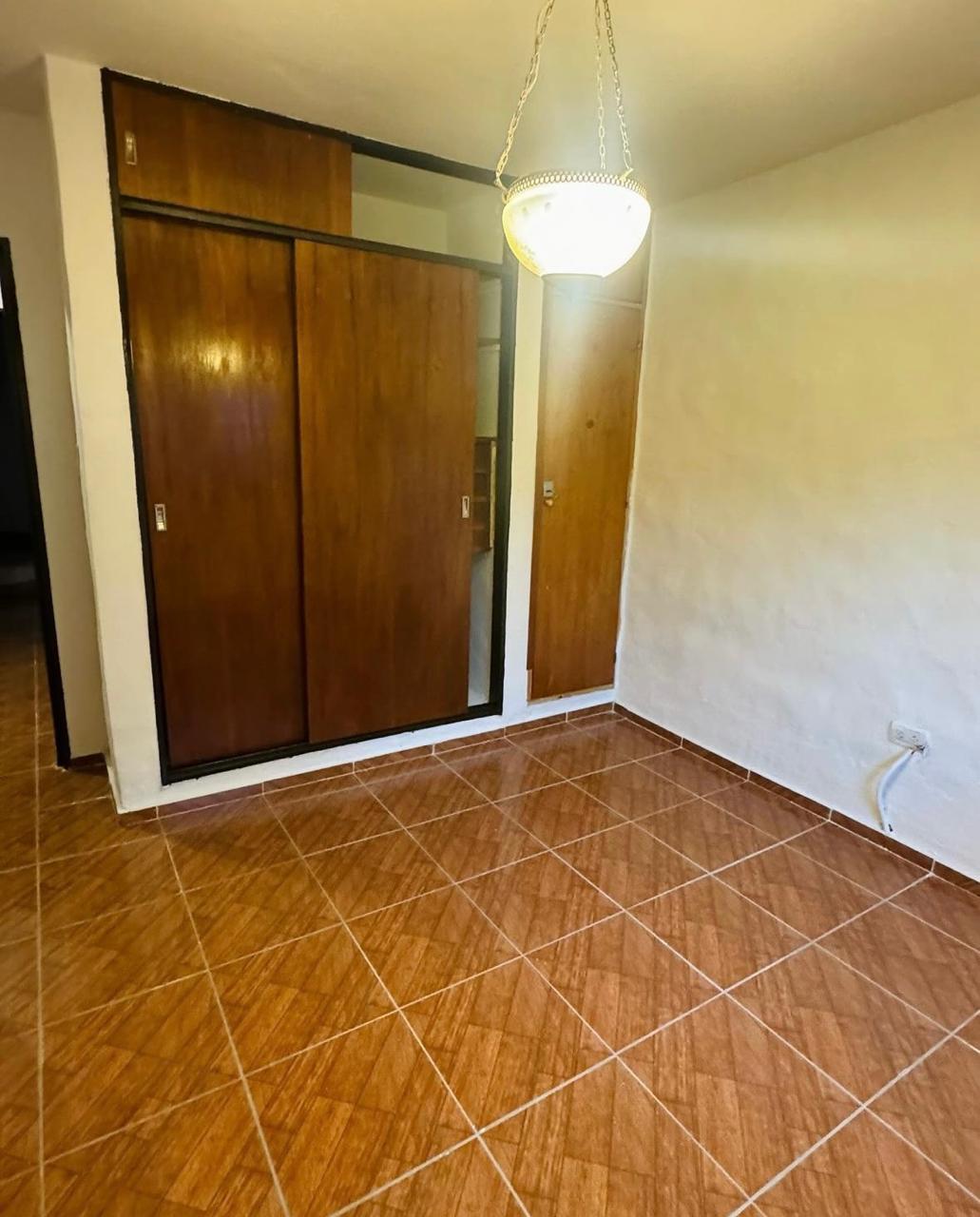 VENDO Casa 3 Dorm en B Parque Capital