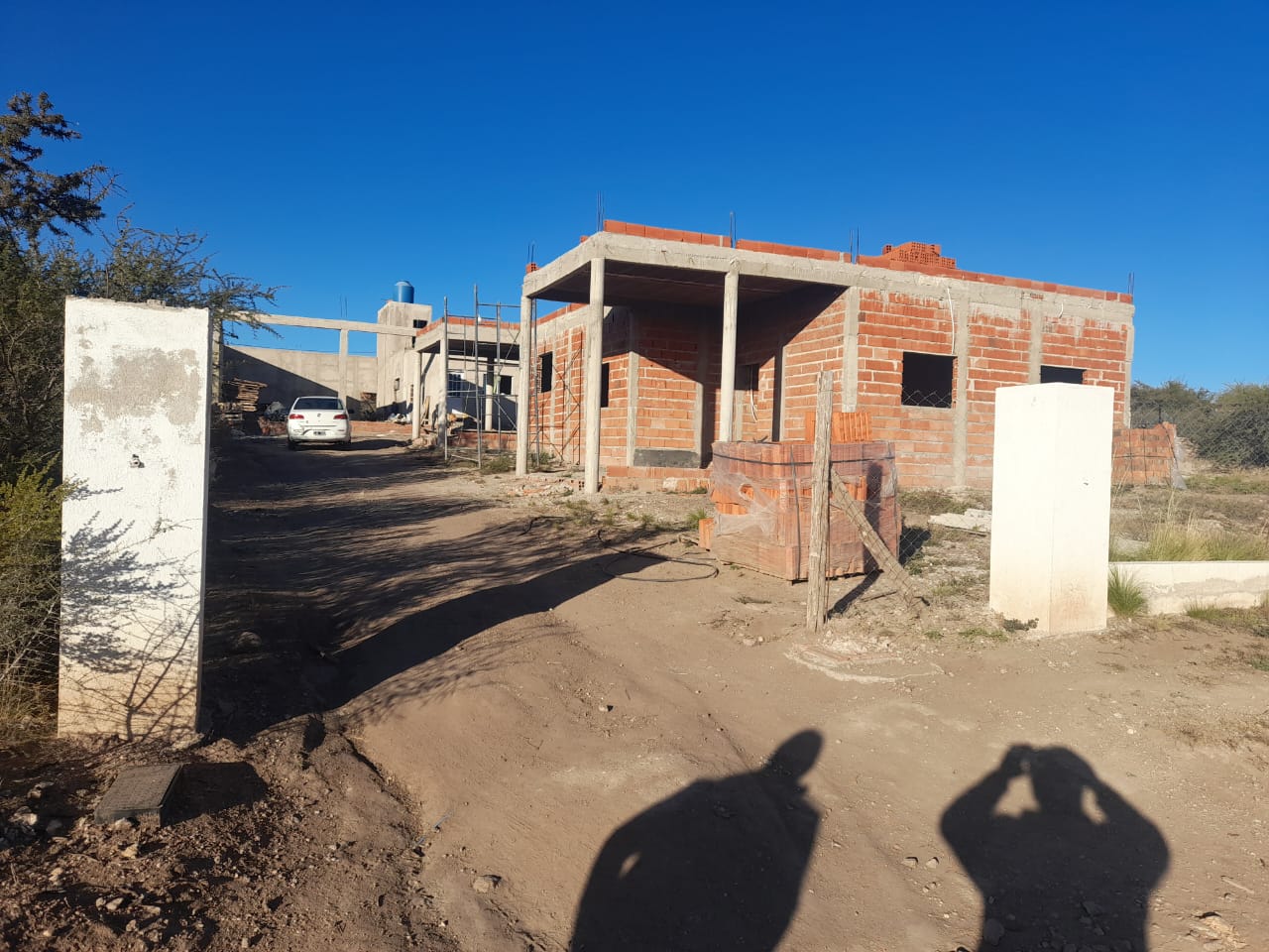 Casa mas 2 dptos en Mina Clavero