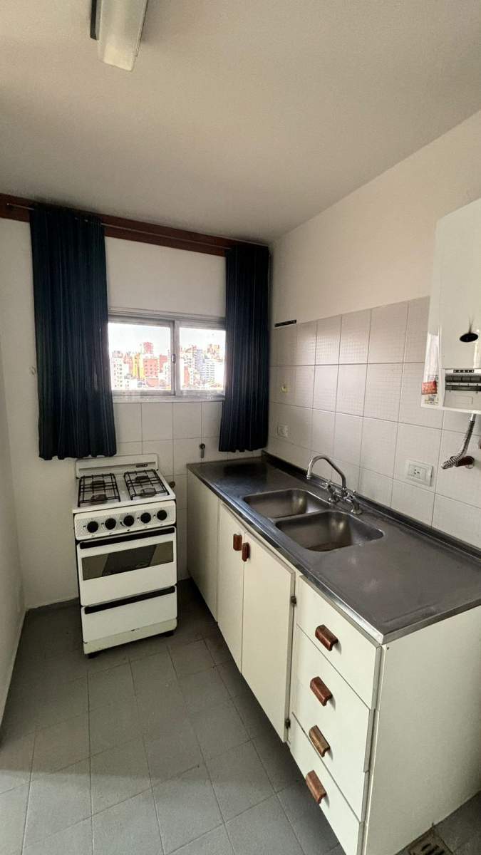 VENTA DEPARTAMENTO 1 DORMITORIO SOBRE CAÑADA PISO 8 BARRIO GUEMES