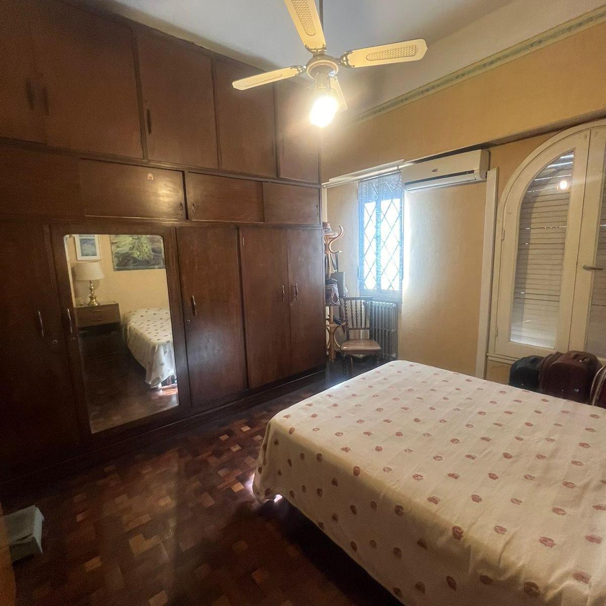 VENTA DEPARTAMENTO 3 DORMITORIOS POR ESCALERA EN BARRIO CENTRO