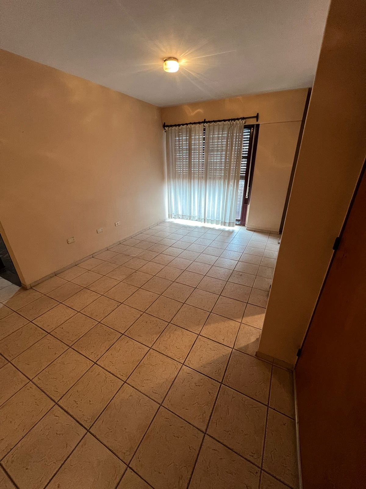DEPARTAMENTO EN VENTA DE UN DORMITORIO EN CALLE SAN JOSÉ DE CALASANZ ESQUINA CASEROS B ALBERDI