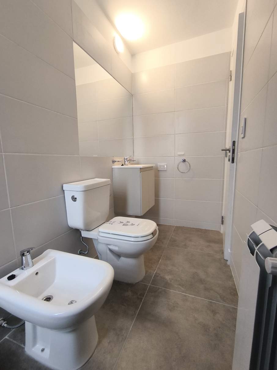 Venta departamento 2 dorm. con cochera  B General Paz a estrenar