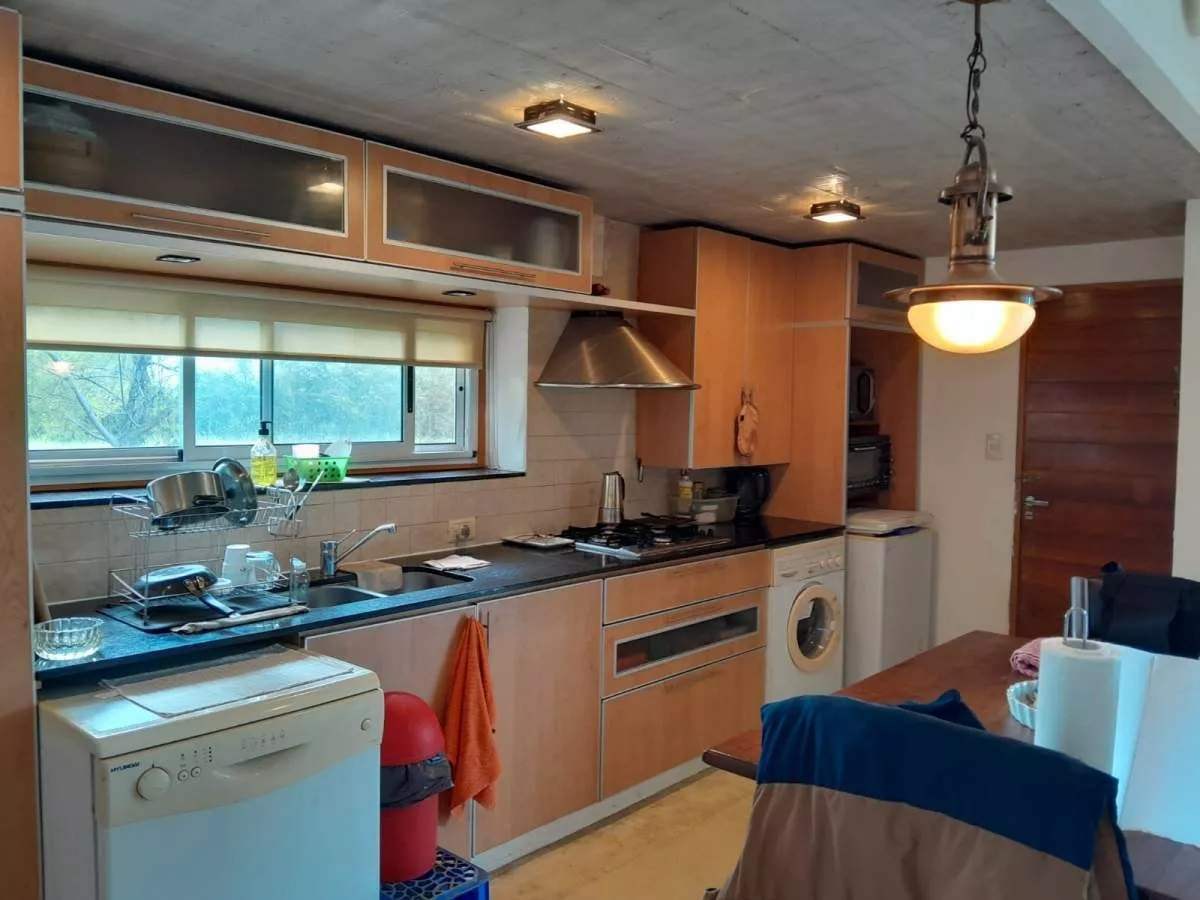 En Venta Casa 4 Drm en Barrio San Miguel - Comuna Los Molinos - Recibe Menor  Permuta