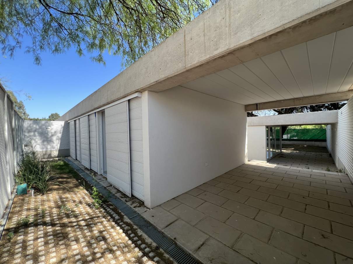 En venta casa planta baja en Housing zona sur