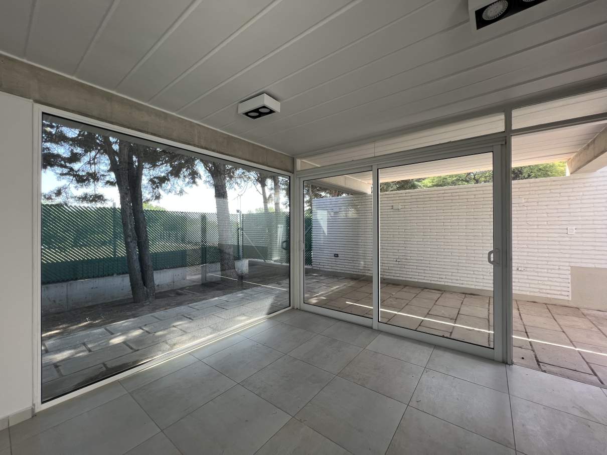 En venta casa planta baja en Housing zona sur
