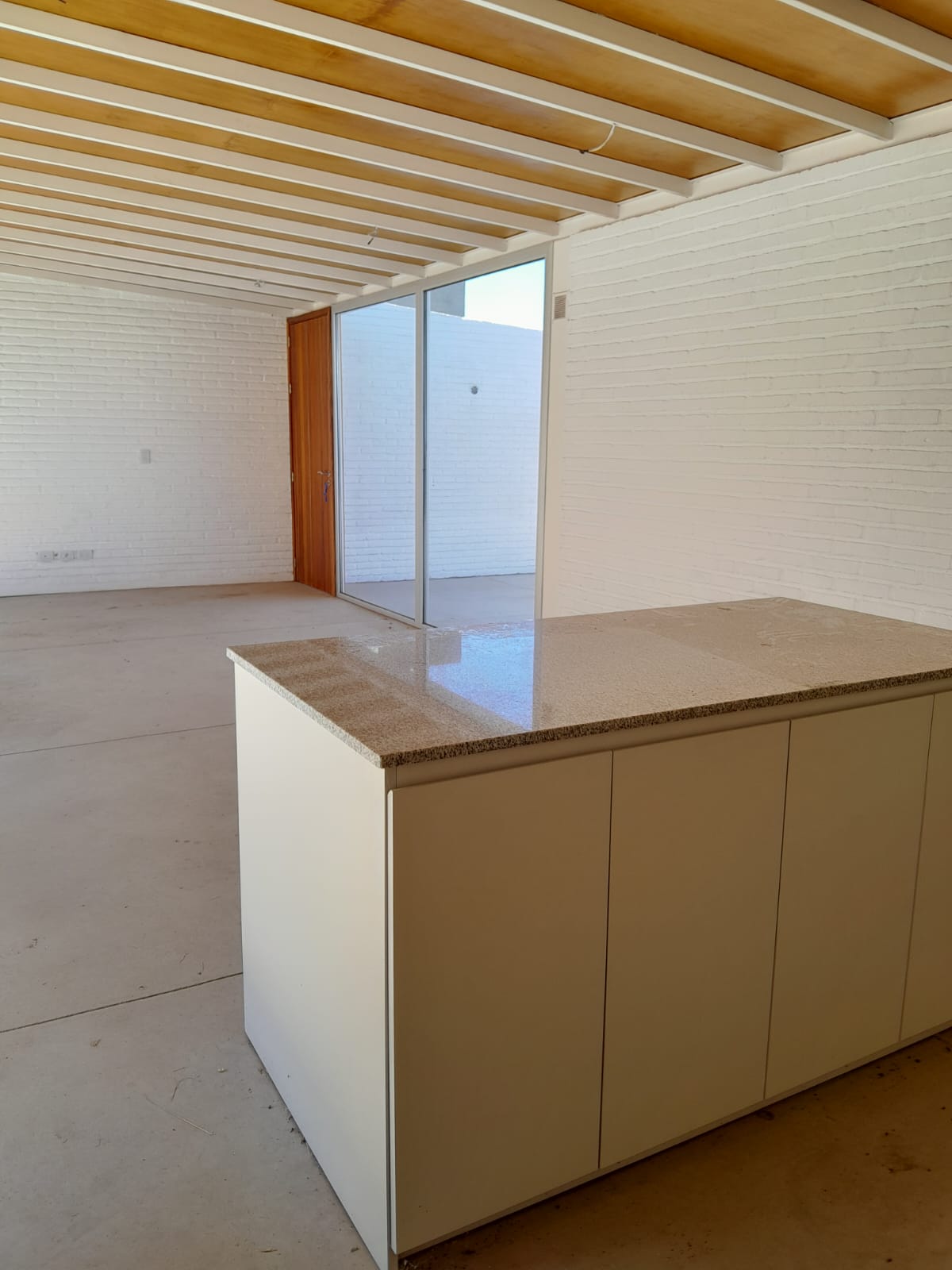 Venta Casa de 2 Dorm. B Villa Catalina APTA CREDITO