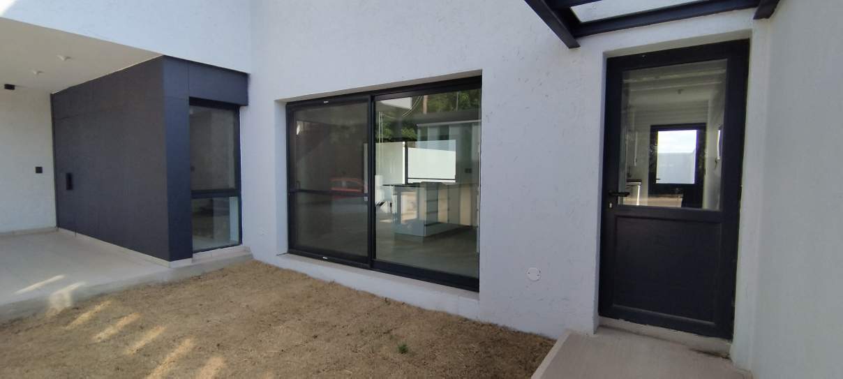 casa estrenar Mansos Del Sur !!! financiación propia..!