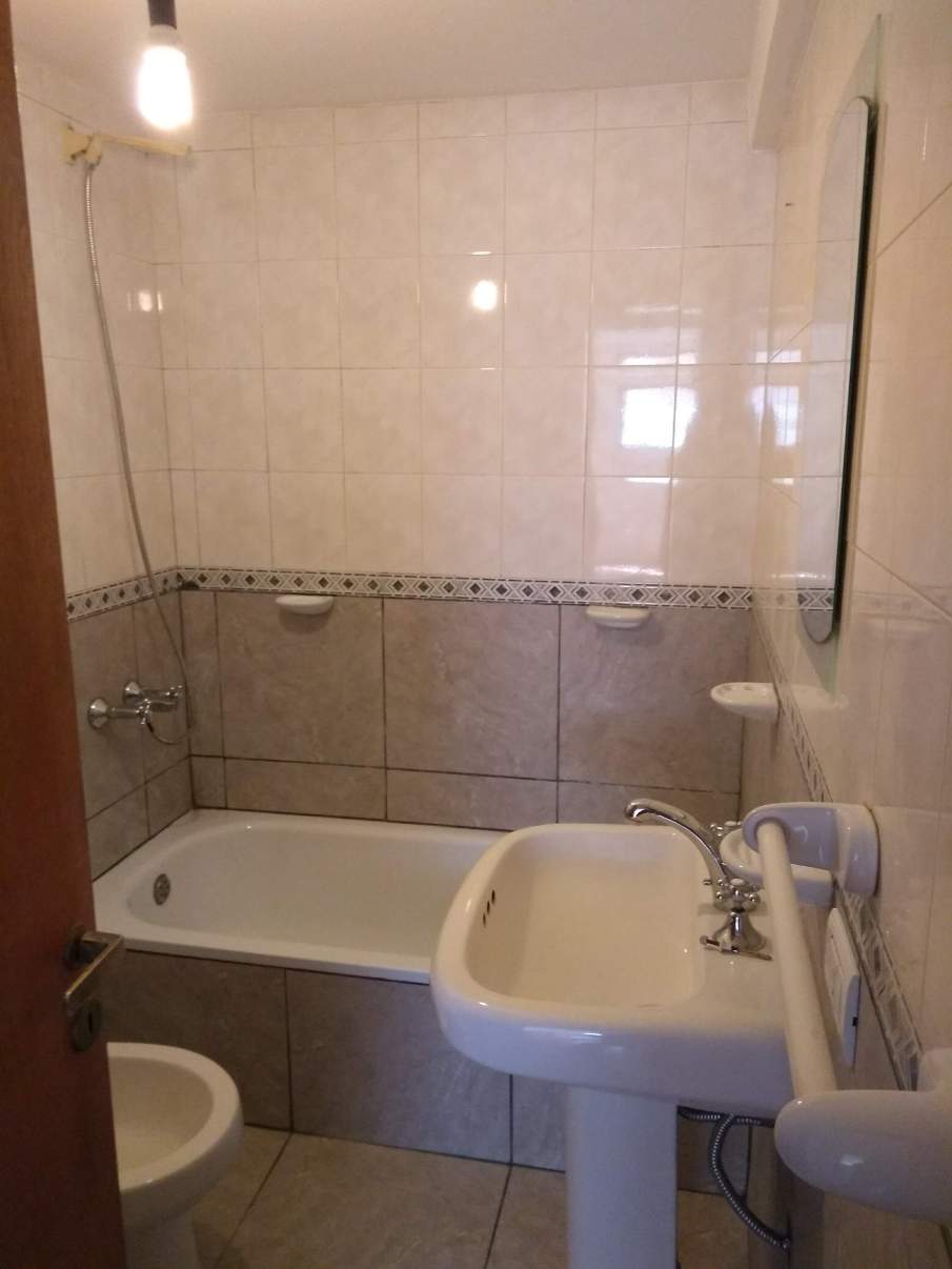 Alquilo departamento de un dormitorio amplio, en Nueva Córdoba