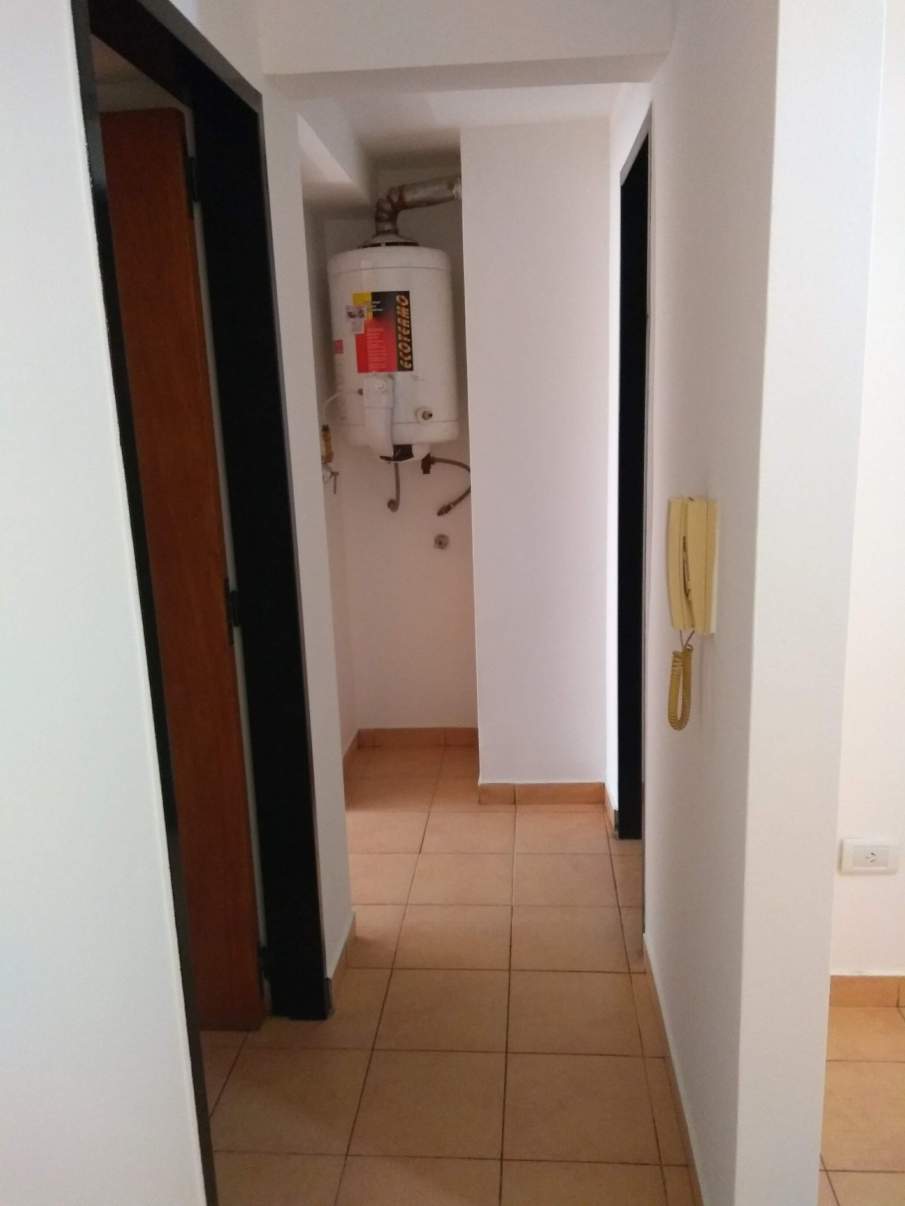 Alquilo departamento de un dormitorio amplio, en Nueva Córdoba