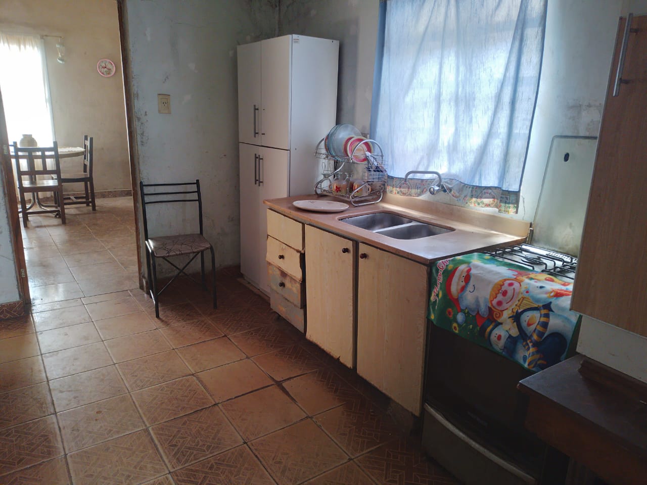 VENDO PROPIEDAD EN PERON 2078