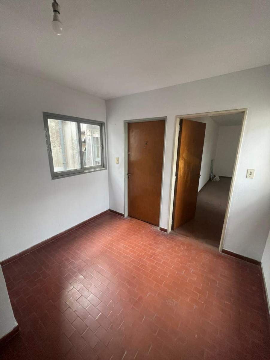 DEPARTAMENTO VENTA  ALBERDI 2 DORMITORIOS 1 BAÑO APTO CREDITO BANCO