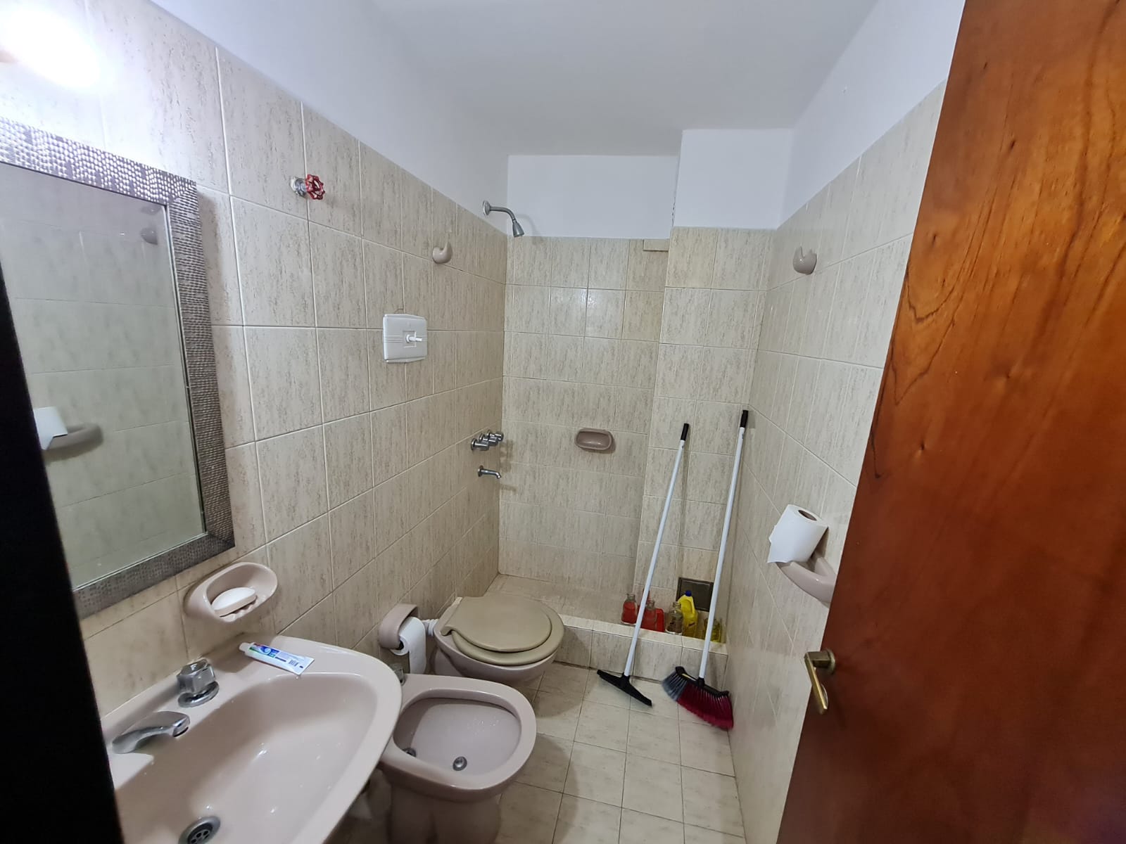 EXCELENTE MONOAMBIENTE EN VENTA!!!