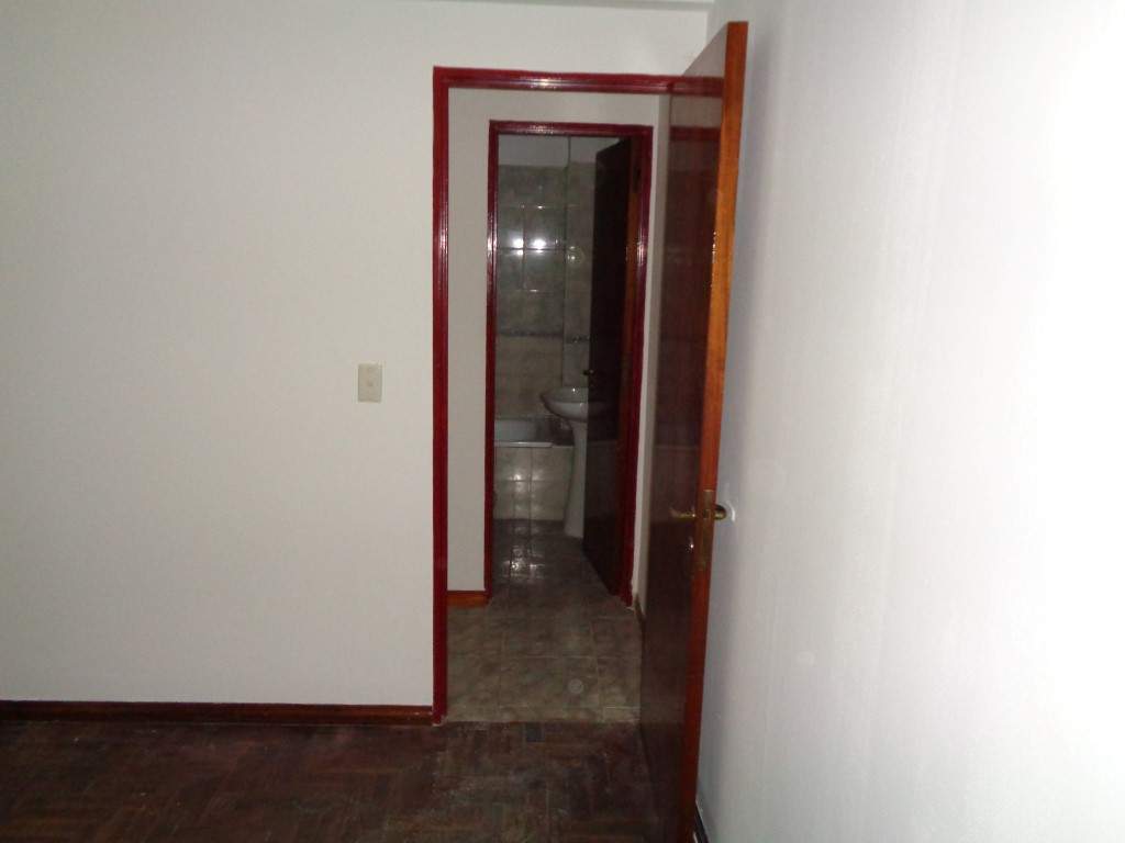 Barrio Alberdi - Departamento de 1 Dormitorio Amplio y Luminoso con Cocina Equipada, Baño con Bañera