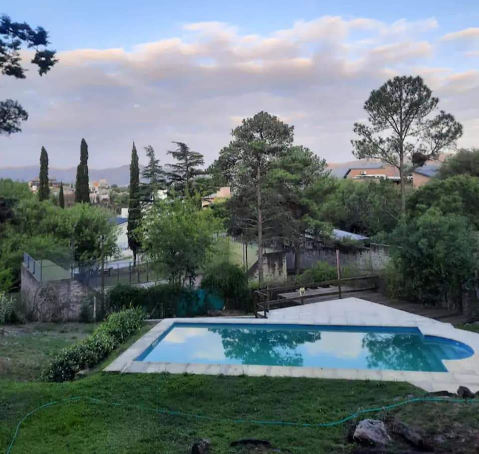 CASA EN ALQUILER ANUAL UBICADA EN VILLA DEL LAGO