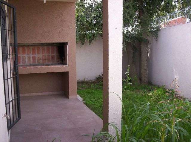 DOS DUPLEX EN VENTA B NUEVO POETA LUGONES