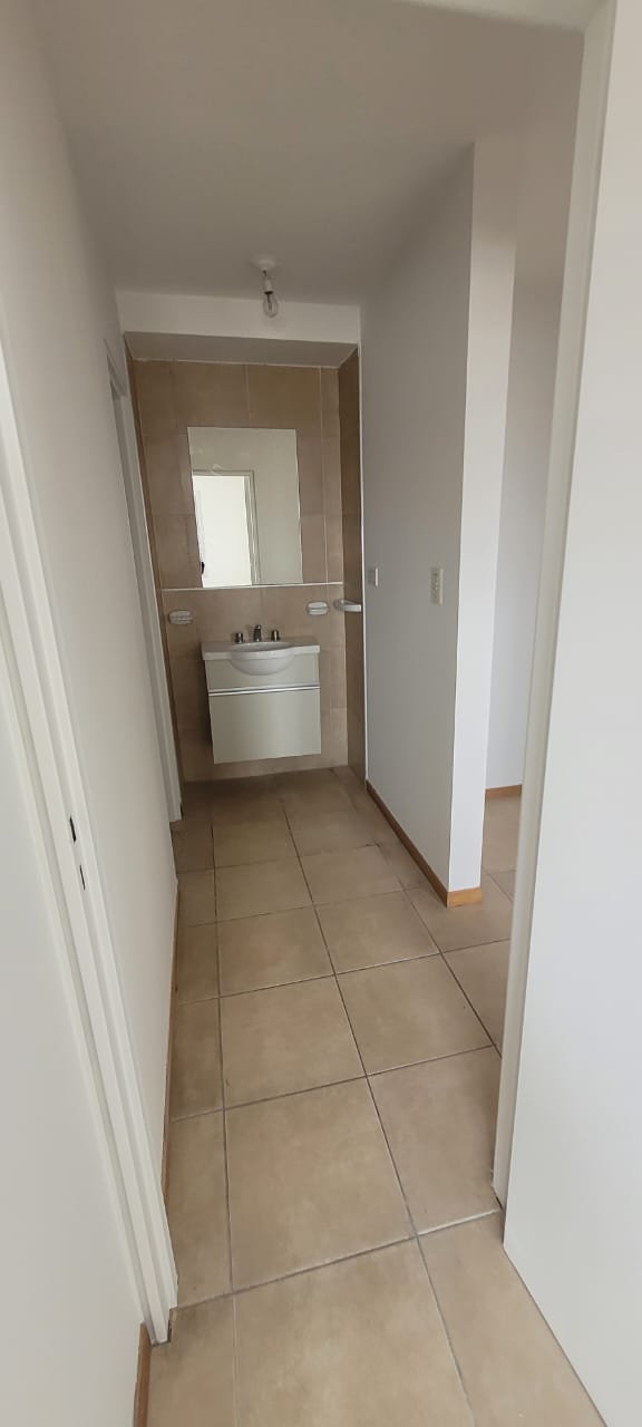 VENDO DEPARTAMENTO 2 DORMITORIOS  ESCRITORIO AMEN. SEGURIDAD APTO BANCOR