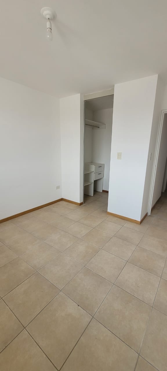 VENDO DEPARTAMENTO 2 DORMITORIOS  ESCRITORIO AMEN. SEGURIDAD APTO BANCOR