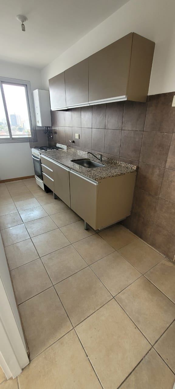 VENDO DEPARTAMENTO 2 DORMITORIOS  ESCRITORIO AMEN. SEGURIDAD APTO BANCOR
