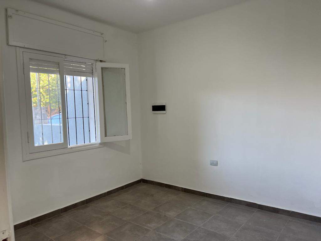 Casa en venta de 3 dormitorio en Barrio Villa Centenario con Renta