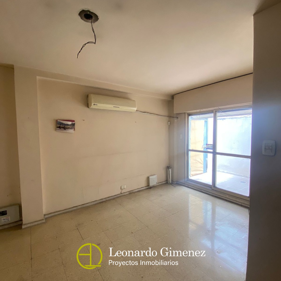 Se vende departamento de dos dormitorios en Córdoba Capital, Barrio Centro.