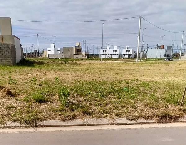 VENTA LOTE EN VALLE CERCANO