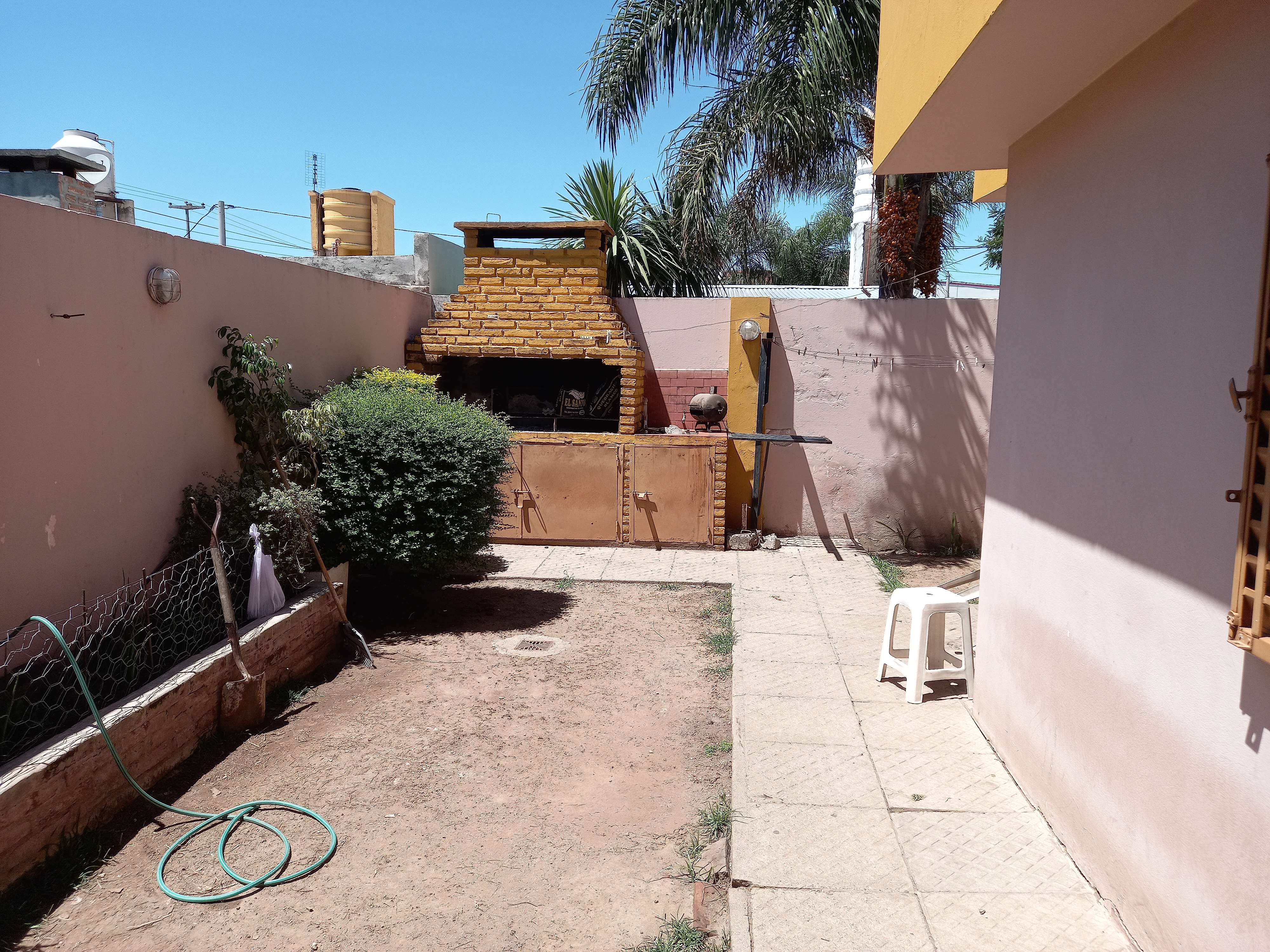 CASA EN VENTA BARRIO ALTO VERDE