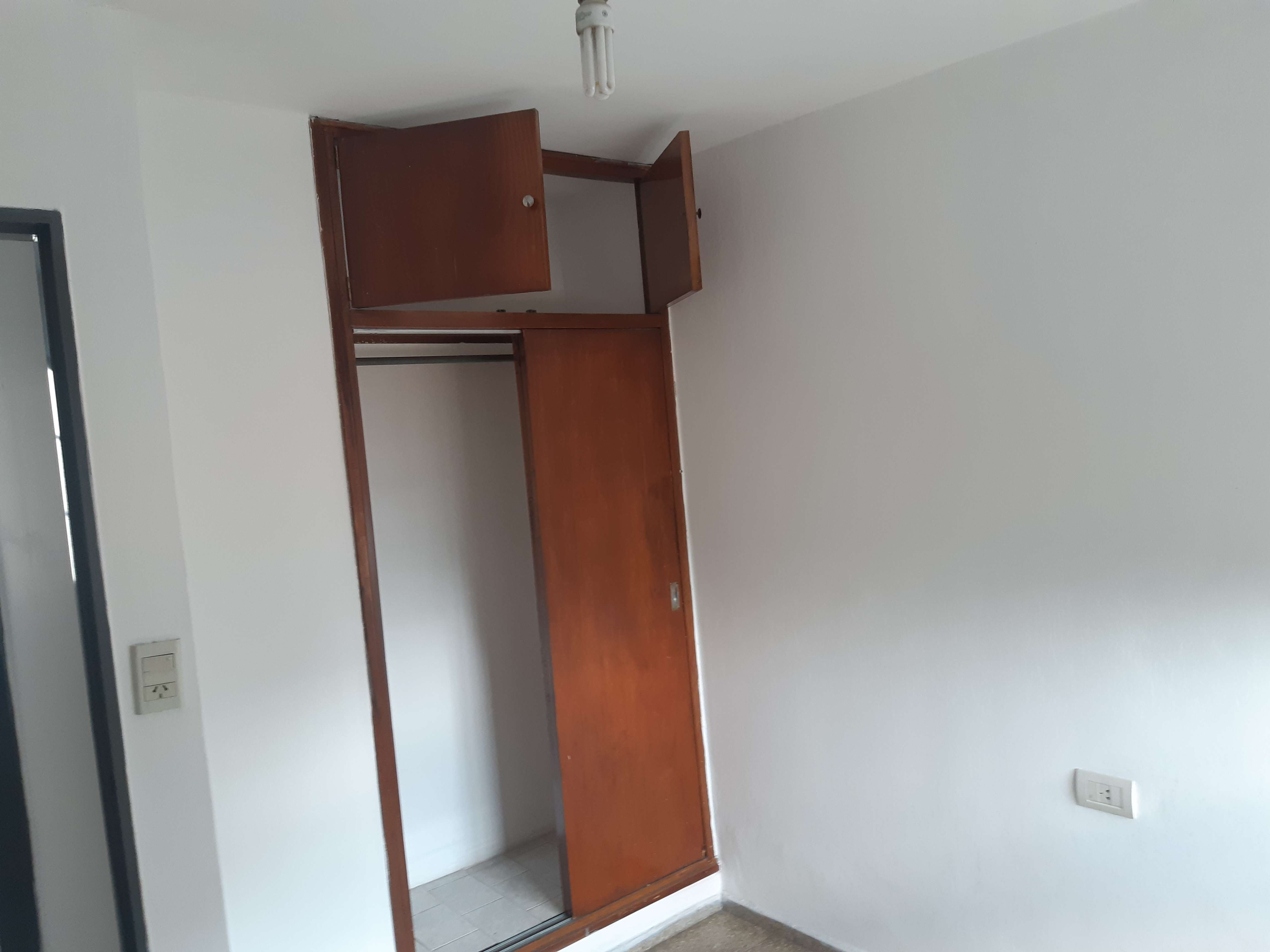 CASA EN VENTA BARRIO SAN VICENTE