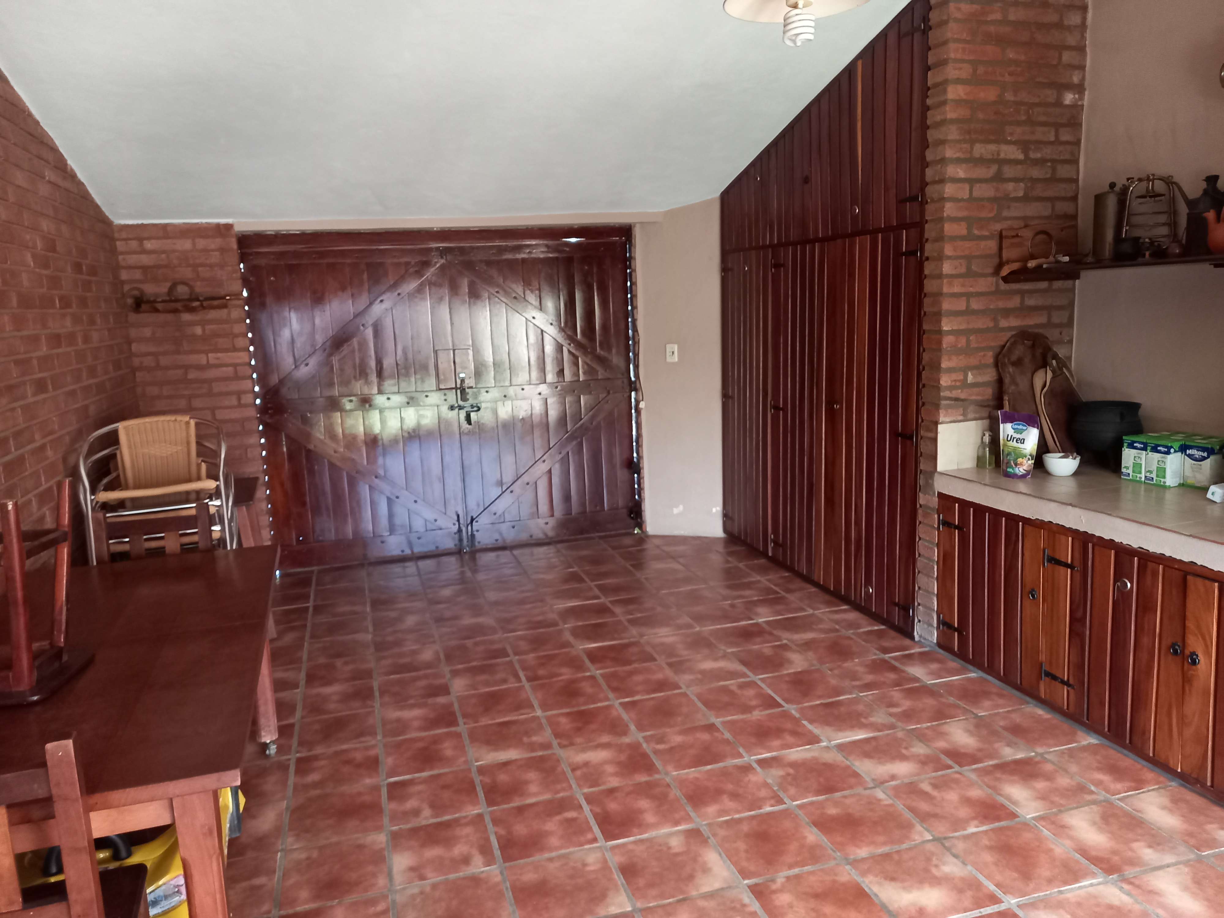 CASA EN VENTA BARRIO POETA LUGONES