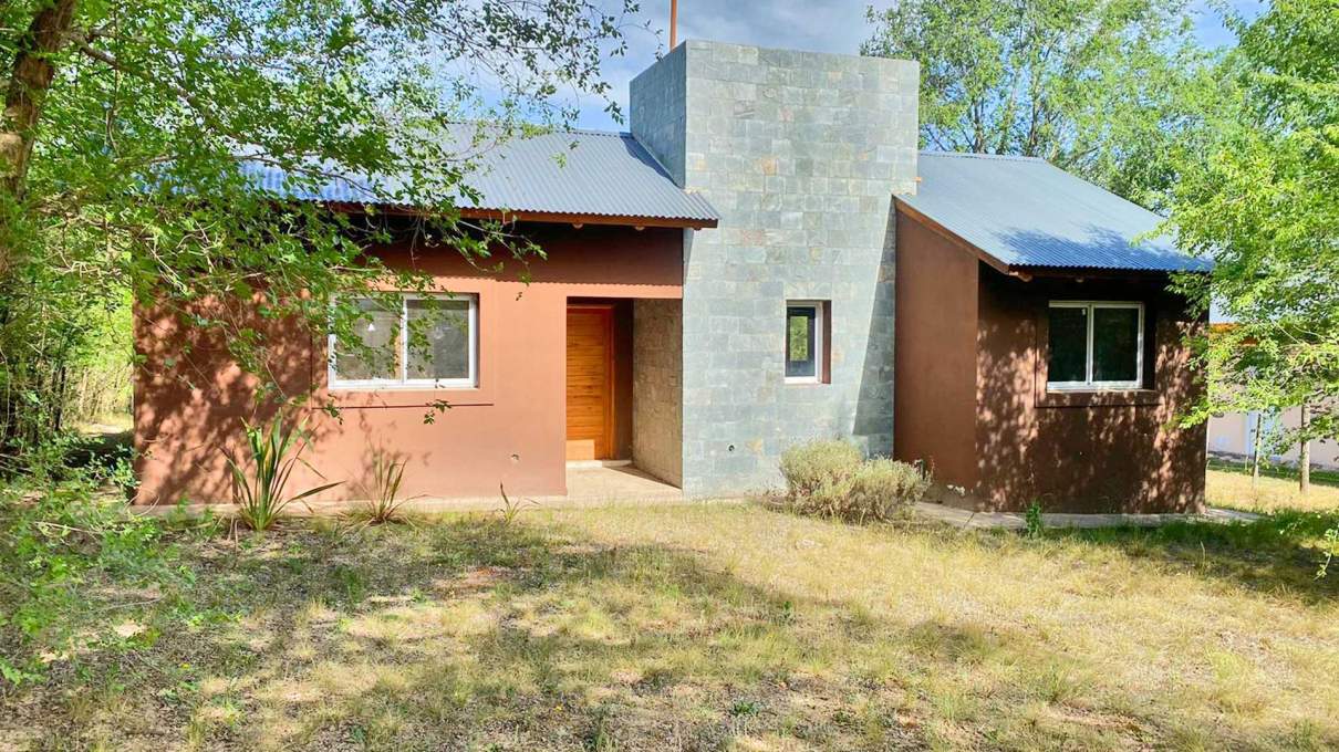 Casa a Estrenar de 2 Dormitorios en Barrio 4 Horizontes  Villa General Belgrano