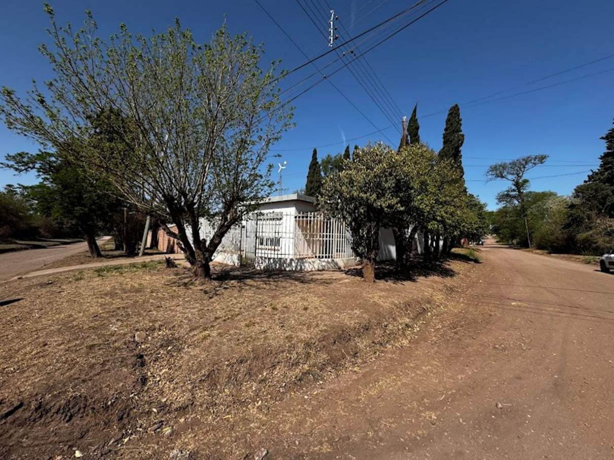 VENTA CASA 2 DORMITORIOS AGUADA DE REYES EMBALSE