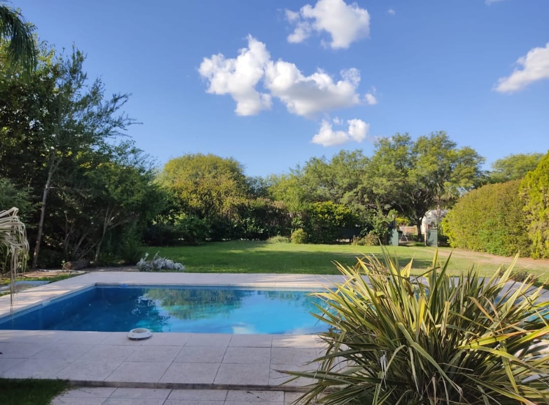 VENTA DE CASA EN COUNTRY B PRIVADO LOS ALGARROBOS CÓRDOBA