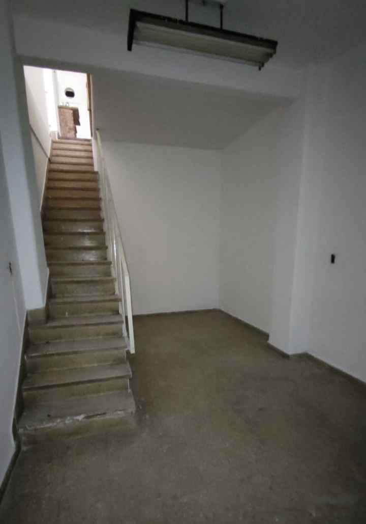 VENTA DE LOCAL COMERCIAL 2 NIVELES PLENO CENTRO