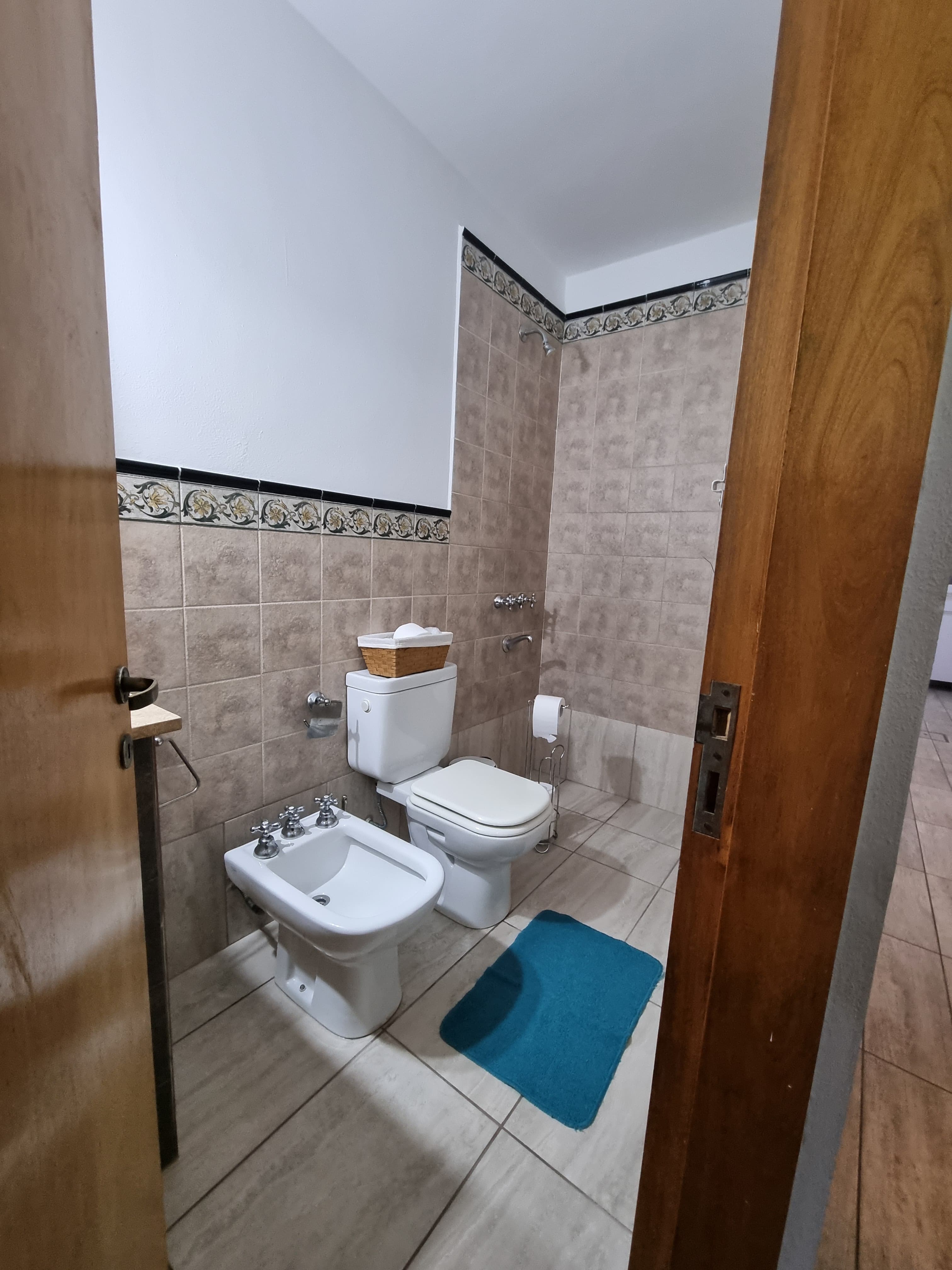 SR SERVICIOS VENDE CASA TRES DORMITORIOS