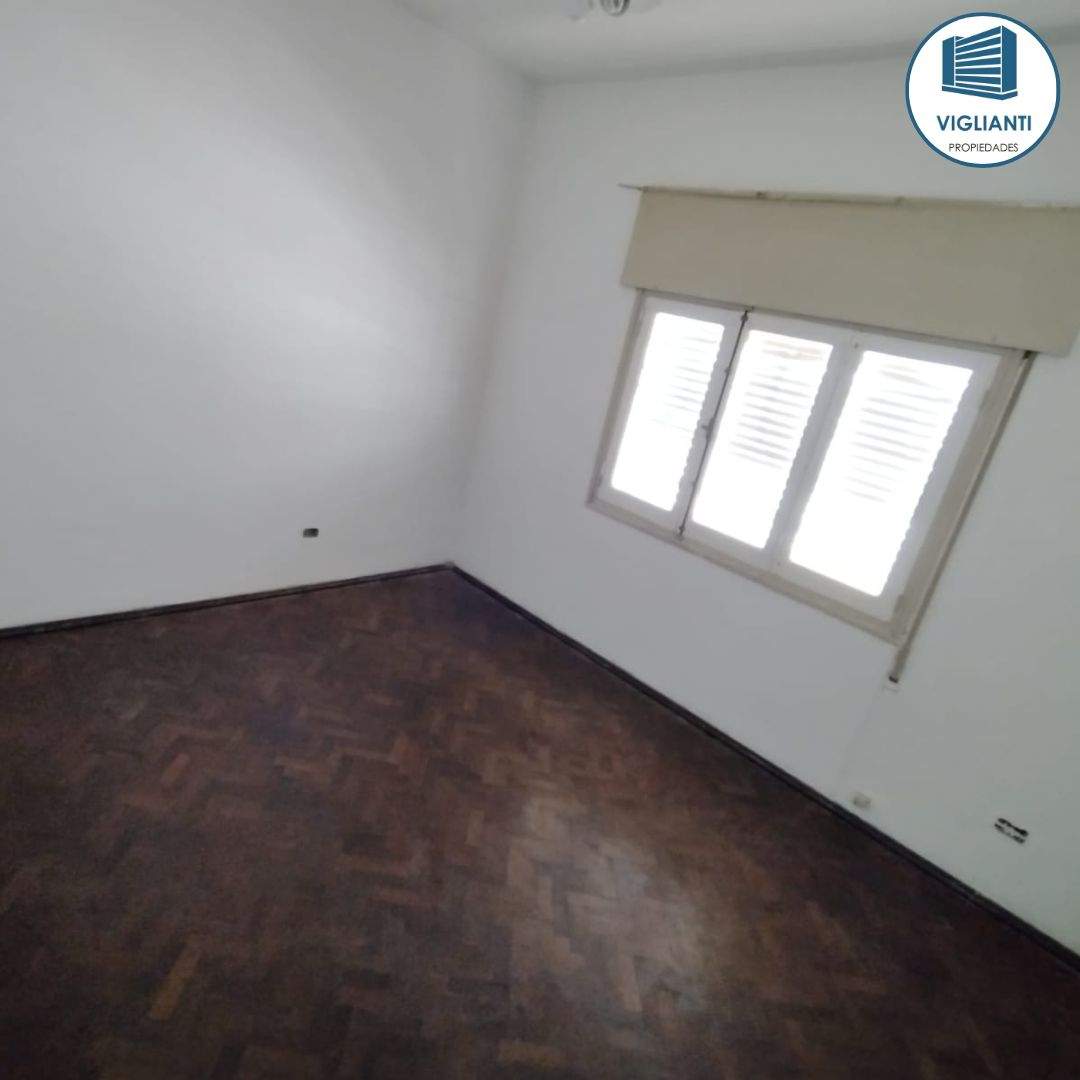 APTO CREDITO BANCOR-VENTA HERMOSA CASA ESQUINA- B Pueyrredón