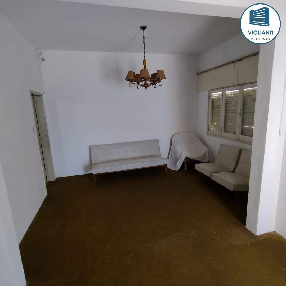 APTO CREDITO BANCOR-VENTA HERMOSA CASA ESQUINA- B Pueyrredón