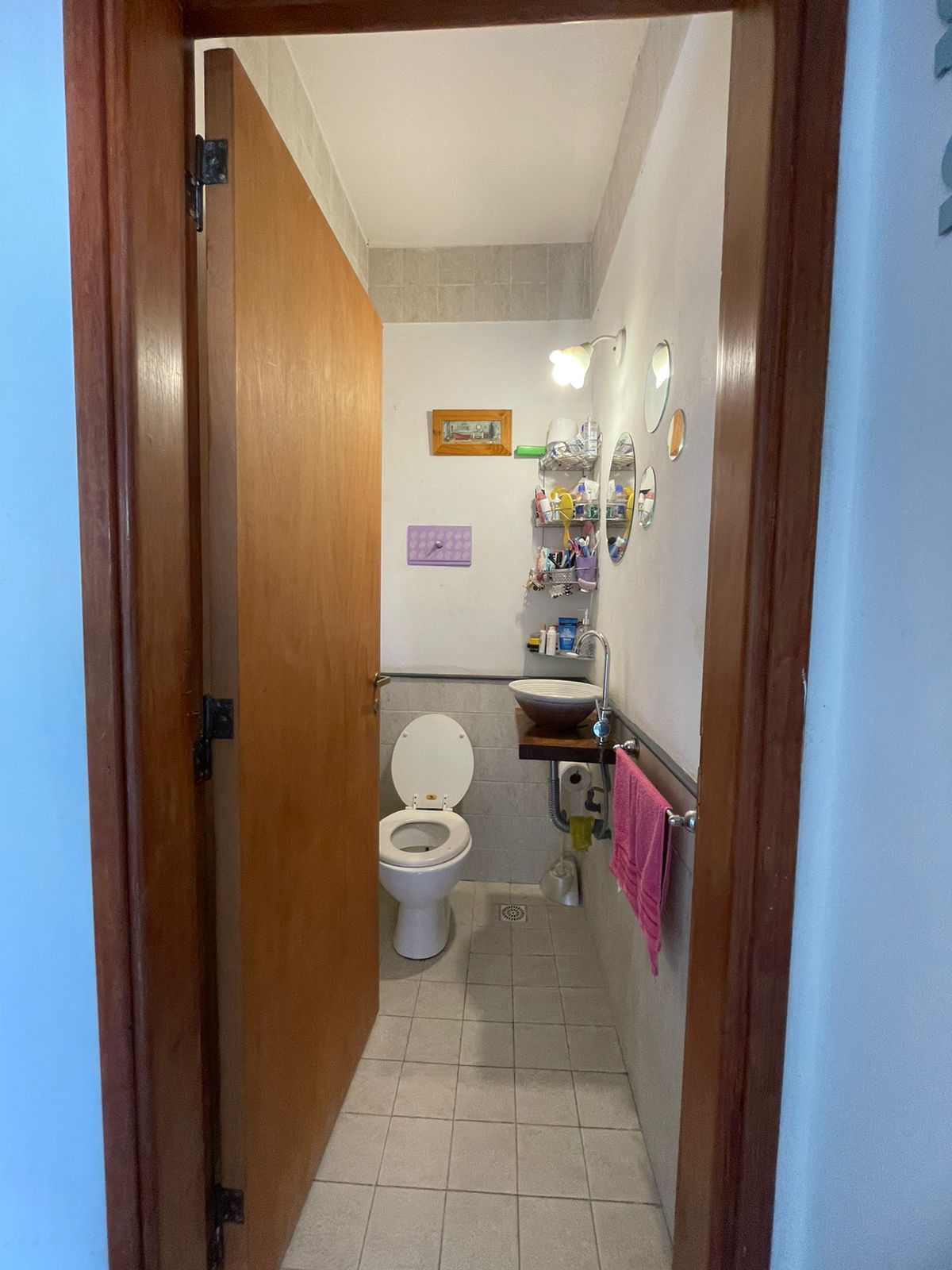 VENTA CASA- (patio y pileta) - RECIBE DPTO. COMO PARTE DE PAGO