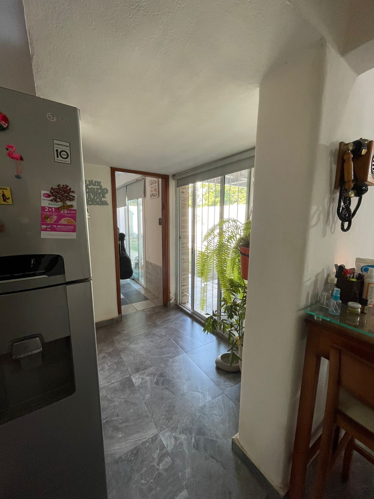 VENTA CASA- (patio y pileta) - RECIBE DPTO. COMO PARTE DE PAGO