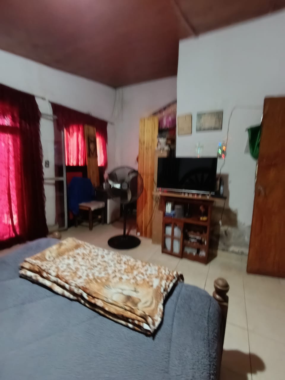 Oportunidad: Casa de Dos Plantas  Departamento Independiente en Barrio Parque República