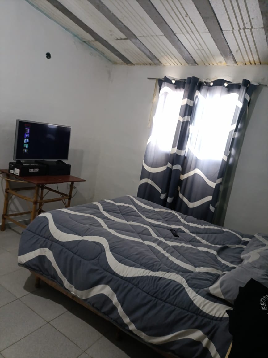 Oportunidad: Casa de Dos Plantas  Departamento Independiente en Barrio Parque República