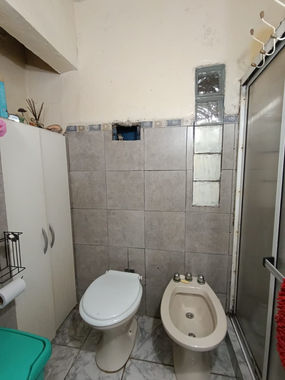 Oportunidad: Casa de Dos Plantas  Departamento Independiente en Barrio Parque República