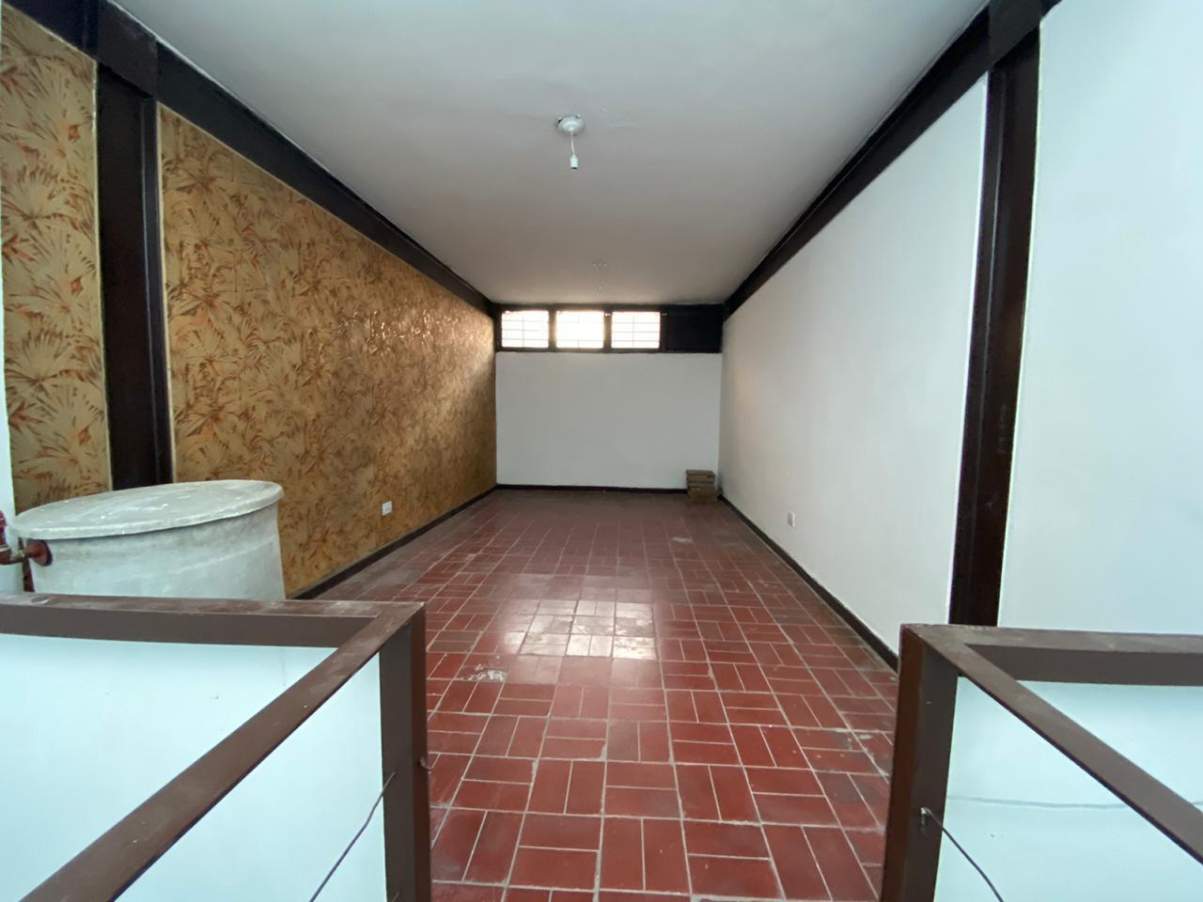 VENTA DE LOCAL COMERCIAL CENTRO
