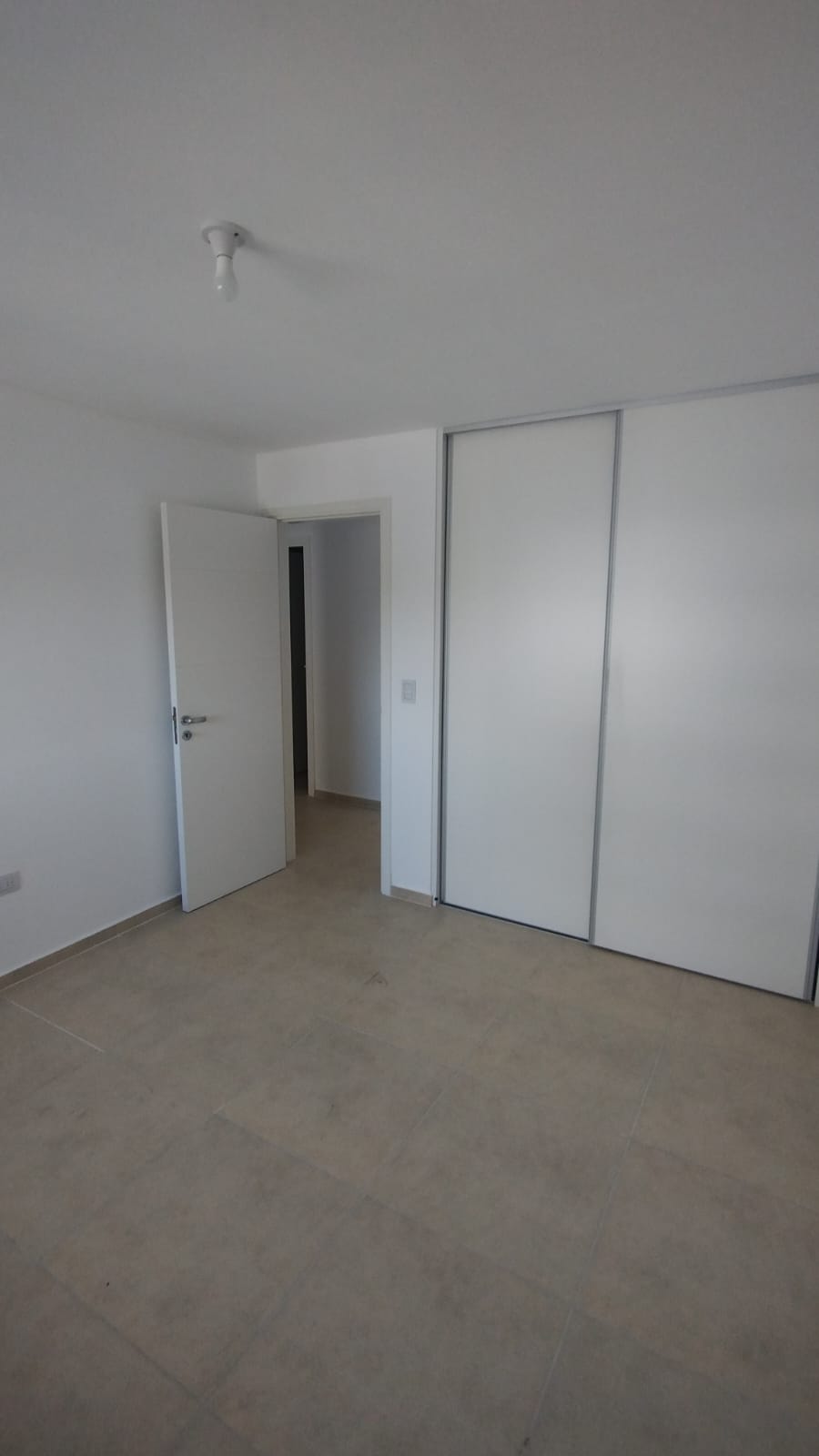 VENDO A ESTRENAR 2 DORM EN PILAY FUTURA Z NUEVA CORDOBA cCOCHERA