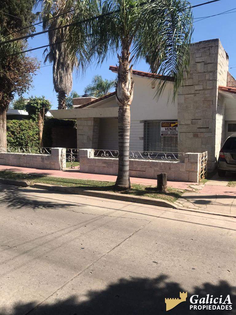 VENDE”  Excelente oportunidad VIVIENDA MANUEL LOPEZ N° 2247  - Cerro de las Rosas
