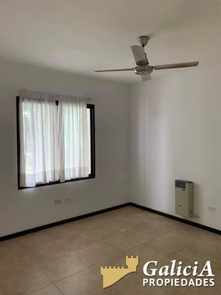 VENDO HERMOSA CASA CON AMPLIO JARDIN A MTS DE RAFAEL NUÑEZ AL 5900